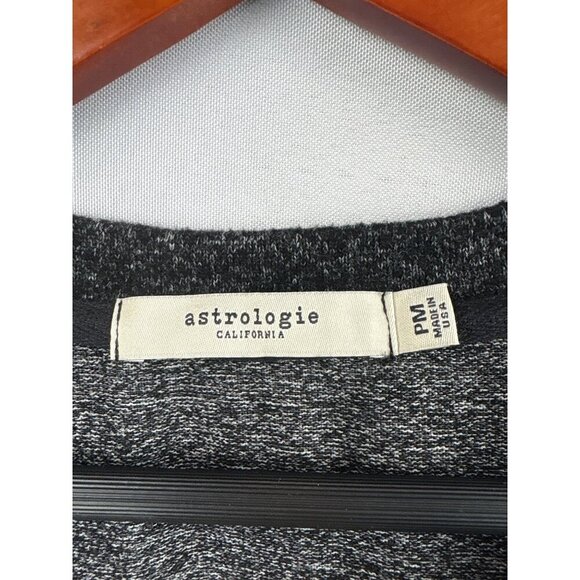 Women’s astrologie Size Petite Medium Black/Grey Short Sleeve Shirt - Picture 4 of 5